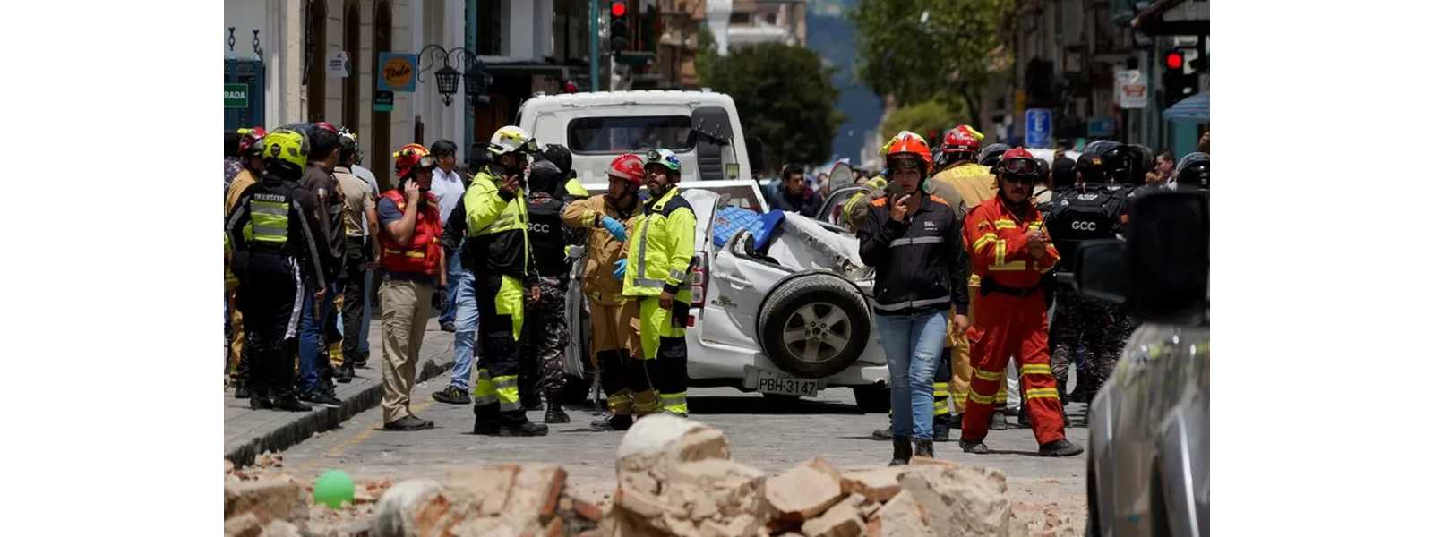 12 dead in Ecuador quake